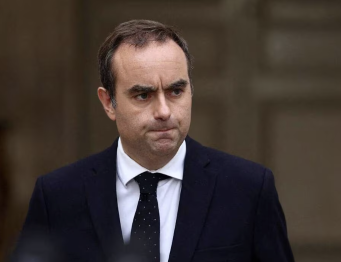 Lecornu bis : le déni de démocratie continue.